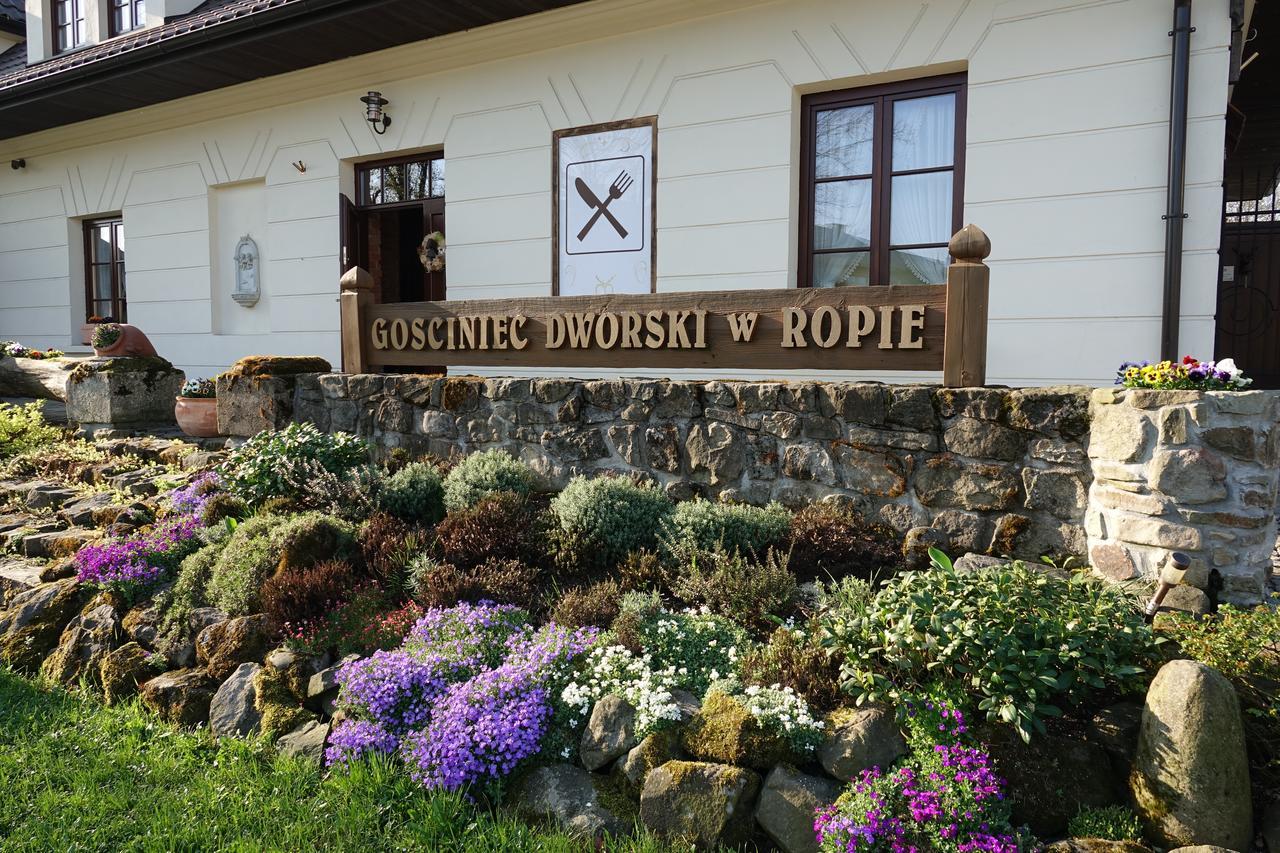 Gosciniec Dworski W Ropie - Pokoje Goscinne Ropa Luaran gambar